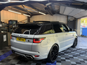 2019 Land Rover Range Rover Sport 5.0 P575 V8 Svr in Silver — image 4