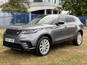2017 Land Rover Range Rover Velar 2.0 D240 R-Dynamic Se Auto 4WD Euro 6 (s/s) 5dr in Grey — image 3