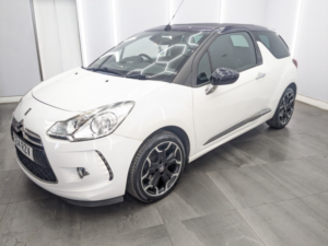 2014 Citroen Ds3 Cabrio 1.6 E-Hdi Airdream Dstyle Plus Convertible 2dr Diesel Manual Euro 5 (s/s) (90 Ps) in White — image 4