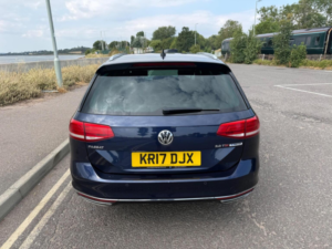 2017 Volkswagen Passat 2.0 Tdi Bluemotion Tech R-Line DSG Euro 6 (s/s) 5dr in Blue — image 5