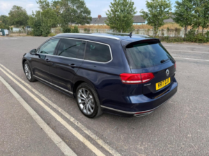 2017 Volkswagen Passat 2.0 Tdi Bluemotion Tech R-Line DSG Euro 6 (s/s) 5dr in Blue — image 6