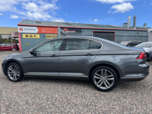 2016 Volkswagen Passat 2.0 Tdi Bluemotion Tech Gt in Grey — image 6