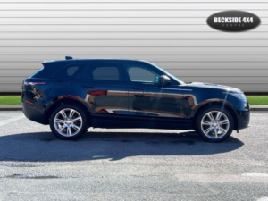 2020 Land Rover Range Rover Velar 2.0 Range Rover Velar S D180 Auto 4WD 5dr in Black — image 2