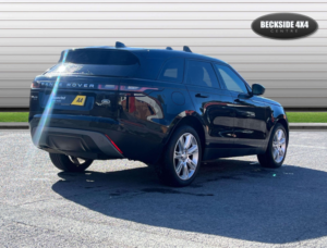 2020 Land Rover Range Rover Velar 2.0 Range Rover Velar S D180 Auto 4WD 5dr in Black — image 4