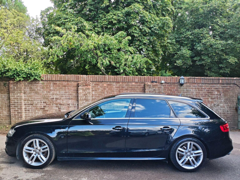 2013 Audi A4 Avant 2.0 Tfsi S Line Estate 5dr Petrol Multitronic Euro 5 (s/s) (211 Ps) in Black — image 1