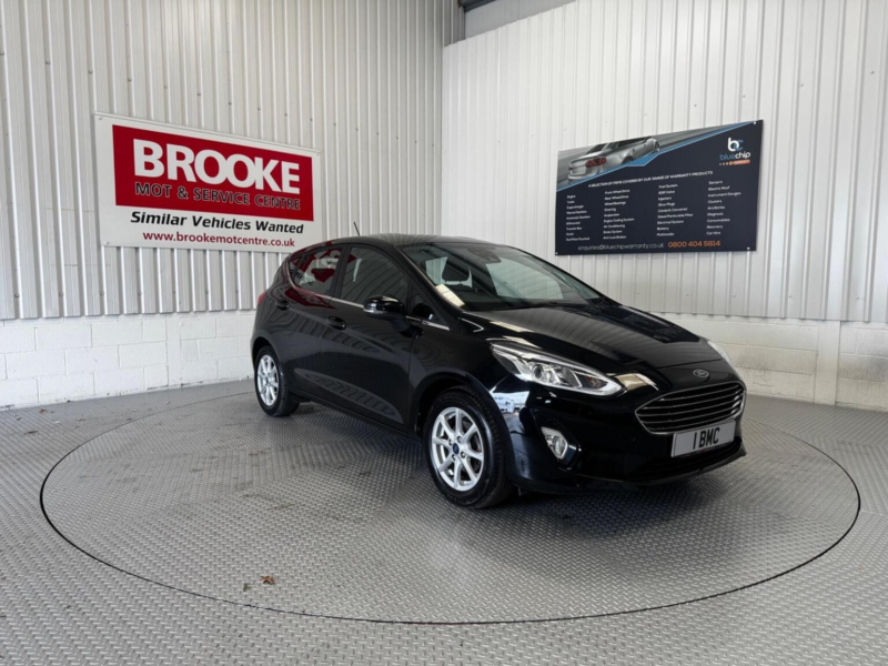 2018 Ford Fiesta 1.1 Ti-Vct Zetec Euro 6 (s/s) 5dr in Black — image 1