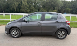 2018 Toyota Yaris 1.5 Vvt-H Icon E-CVT Euro 6 (s/s) 5dr in Grey — image 6