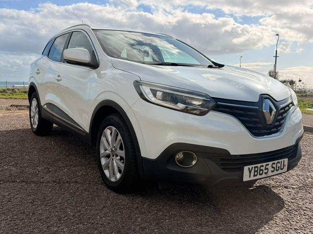 2015 Renault Kadjar 1.5 Dynamique Nav Dci 110 Auto in White — image 1