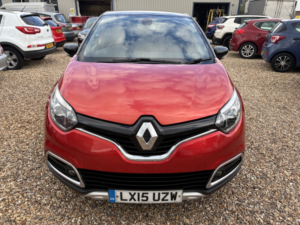 2015 Renault Captur 1.2 Signature Tce 120 Auto Edc in Red — image 3