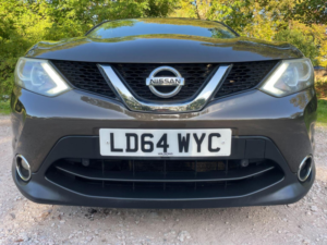 2014 Nissan Qashqai 1.2 Dig-T Acenta Premium 2WD Euro 5 (s/s) 5dr in Beige — image 5