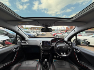 2018 Peugeot 2008 1.6 Bluehdi Gt Line Euro 6 5dr in Red — image 6