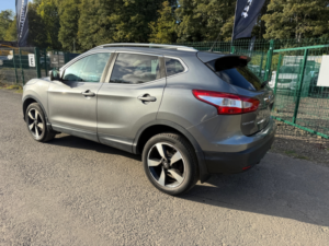 2016 Nissan Qashqai 1.6 Dci N-Connecta SUV 5dr Diesel Manual 4WD Euro 6 (s/s) (130 Ps) in Grey — image 4