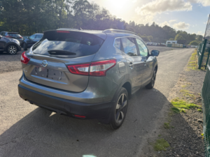2016 Nissan Qashqai 1.6 Dci N-Connecta SUV 5dr Diesel Manual 4WD Euro 6 (s/s) (130 Ps) in Grey — image 6