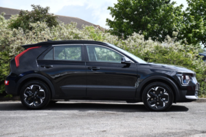 2025 Kia Niro 64.8kwh 2 SUV 5dr Electric Auto (201 Bhp) in Black — image 2
