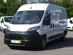 2025 Peugeot Boxer 2.2 Boxer Panelvan L3h2 335 Bhdi 140 Mt6 Professional in White — image 4