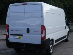 2025 Peugeot Boxer 2.2 Boxer Panelvan L3h2 335 Bhdi 140 Mt6 Professional in White — image 6