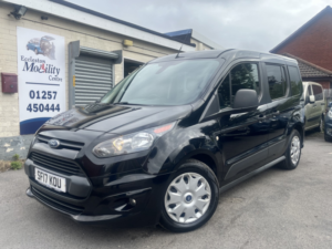 2017 Ford Tourneo Connect 1.5 Tdci Zetec in Black — image 4