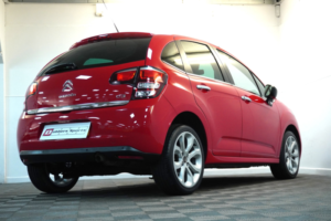 2016 Citroen C3 1.2 Puretech Platinum Hatchback 5dr Petrol Manual Euro 6 (s/s) (110 Ps) in Red — image 4