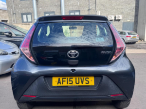 2015 Toyota Aygo 1.0 Vvt-I X-Play X-Shift Euro 5 5dr Euro 5 in Grey — image 3