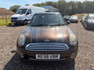 2008 MINI Clubman 1.6 Cooper Euro 4 5dr in Brown — image 3
