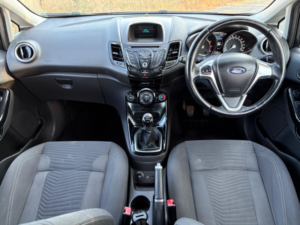 2015 Ford Fiesta 1.25 Zetec Euro 6 5dr in Black — image 2