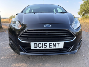 2015 Ford Fiesta 1.25 Zetec Euro 6 5dr in Black — image 5