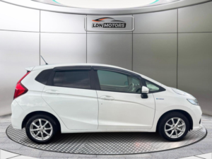 2018 Honda Jazz 1.5 I-Vtec Sport CVT Euro 6 (s/s) 5dr in White — image 5
