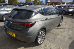2018 Vauxhall Astra 1.4 I Turbo Elite Nav in Grey — image 2