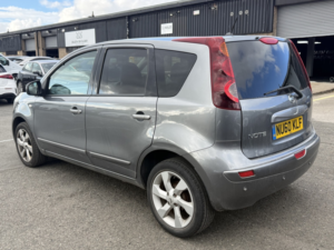 2010 Nissan Note 1.6 16v Tekna in Grey — image 4
