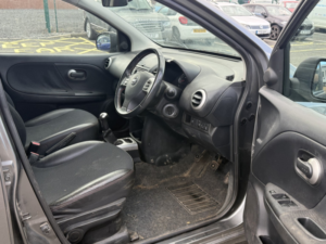 2010 Nissan Note 1.6 16v Tekna in Grey — image 6