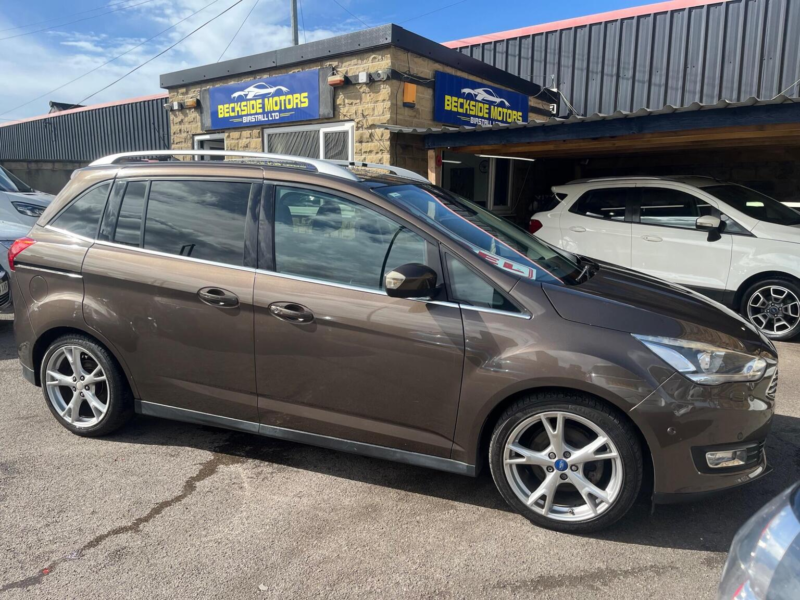 2015 Ford Grand C-Max 2.0 Tdci Titanium X Euro 6 (s/s) 5dr in Brown — image 1