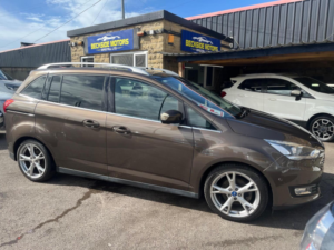 2015 Ford Grand C-Max