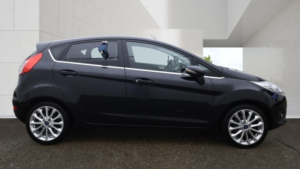 2015 Ford Fiesta 1.0 T Ecoboost Titanium X in Black — image 5