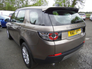 2017 Land Rover Discovery Sport 2.0 Td4 Se Tech Auto 4WD Euro 6 (s/s) 5dr in Brown — image 5