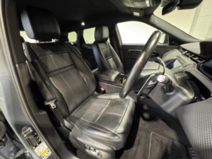 2021 Land Rover Range Rover Evoque 2.0 D200 Mhev R-Dynamic S Auto 4WD Euro 6 (s/s) 5dr in Grey — image 3