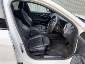 2020 BMW 1 Series 1.5 118i M Sport Hatchback 5dr Petrol Manual Euro 6 (s/s) (140 Ps) in White — image 5