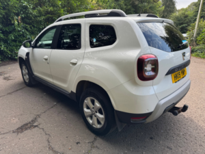 2019 Dacia Duster 1.6 Sce Comfort SUV 5dr Petrol Manual 4WD Euro 6 (s/s) (115 Ps) in White — image 6