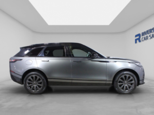 2018 Land Rover Range Rover Velar 2.0 D240 R-Dynamic S SUV 5dr Diesel Auto 4WD Euro 6 (s/s) (240 Ps) in Grey — image 4