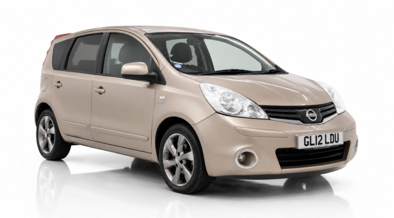 2012 Nissan Note 1.6 16v N-Tec+ Auto Euro 5 5dr in Beige — image 1