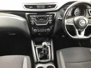 2018 Nissan Qashqai 1.5 Dci Acenta Euro 6 (s/s) 5dr in Grey — image 5