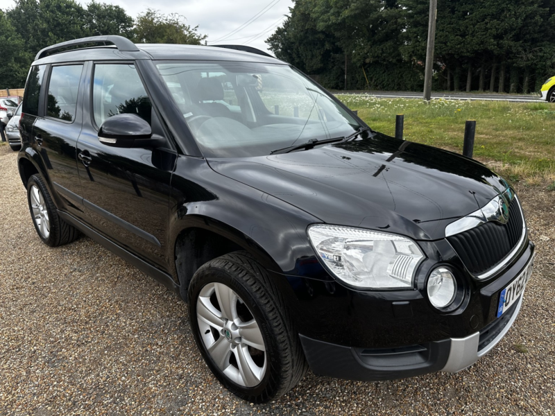 2012 Skoda Yeti 2.0 Tdi Se in Black — image 1