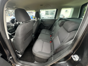 2012 Skoda Yeti 2.0 Tdi Se in Black — image 3