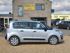 2017 Citroen C3 Picasso 1.2 Puretech Edition Euro 6 5dr in Silver — image 2