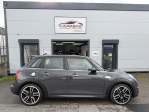 2018 MINI Hatch 2.0 5-Door Hatch Cooper S in Grey — image 2