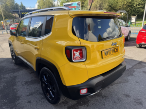 2017 Jeep Renegade 1.4 Renegade My16 1.4 Multiair Ii 140hp Limited in Yellow — image 3