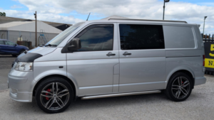 2009 Volkswagen Transporter 2.5 Tdi Pd T32 Panel Van 4dr Diesel Manual L1 H1 (128 Bhp) in Silver — image 3