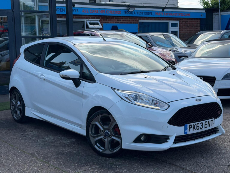 2013 Ford Fiesta 1.6t Ecoboost St-2 Euro 5 3dr in White — image 1