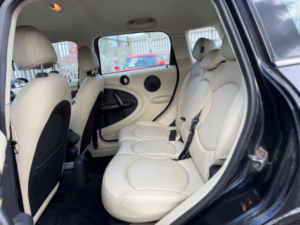 2011 MINI Countryman 1.6 Cooper Euro 5 (s/s) 5dr in Black — image 4