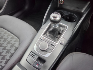 2013 Audi A3 2.0 Tdi Se Sportback Euro 5 (s/s) 5dr in Black — image 2