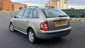 2006 Skoda Fabia 1.4 16v Elegance in Beige — image 2